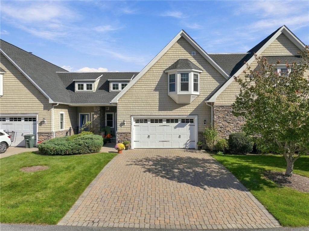 Condominium at 3 Spy Glass Circle UNIT C, Hopkinton, photo 7 of 50