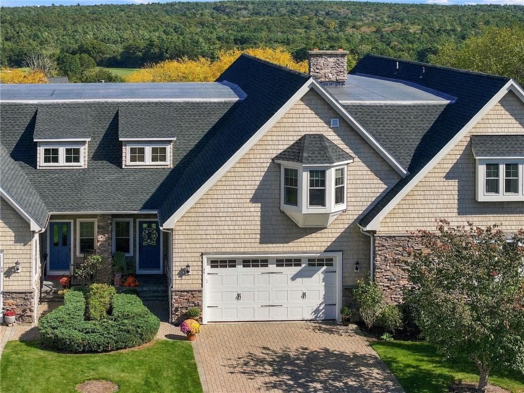 Condominium at 3 Spy Glass Circle UNIT C, Hopkinton, photo 5 of 50