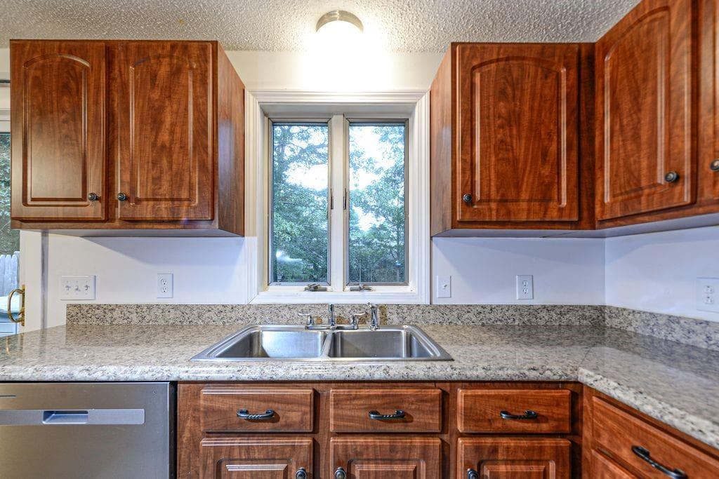 Condominium at 29 West Castle Way UNIT B, Charlestown, photo 5 of 13