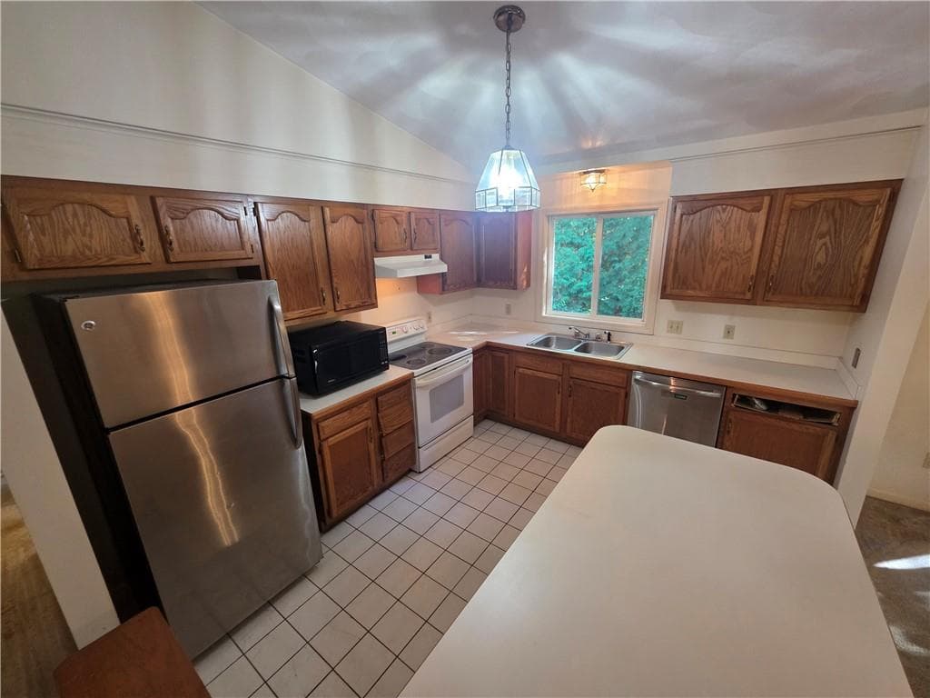 Single Family Residence at 399 Farnum Pike Pike, Smithfield, photo 14 of 21
