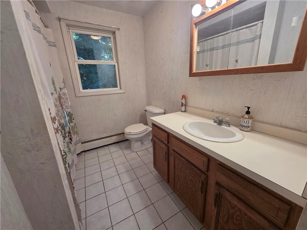 Single Family Residence at 399 Farnum Pike Pike, Smithfield, photo 18 of 21