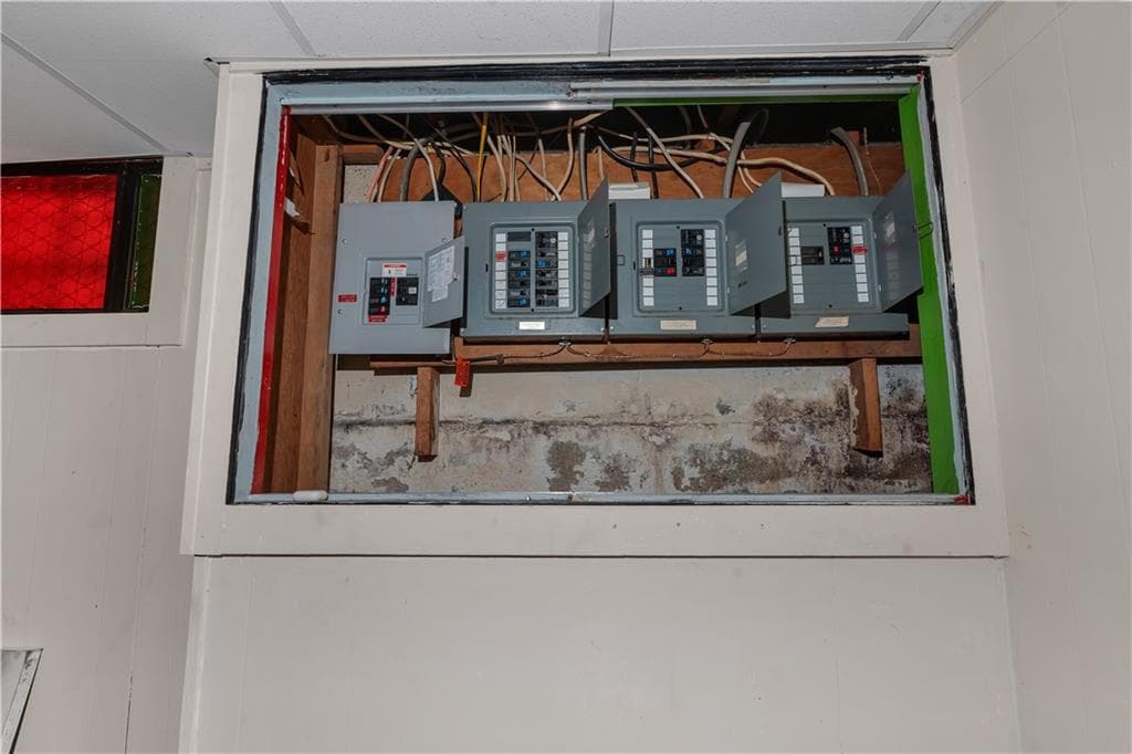 Multi Family at 187 Sisson Street, Pawtucket, photo 27 of 31