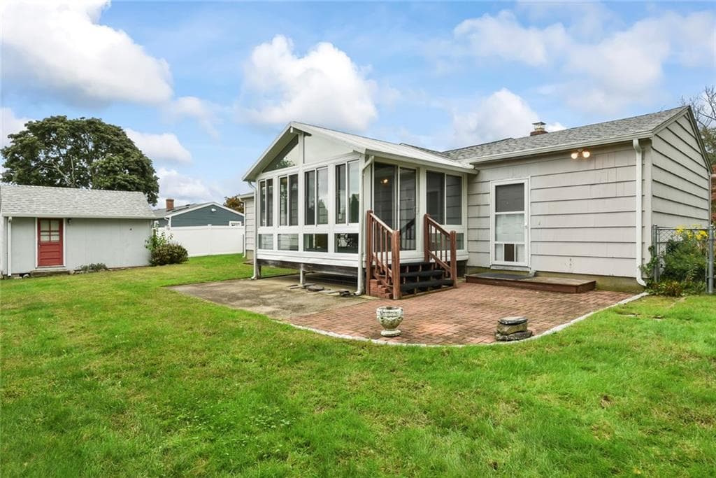 Single Family Residence at 27 Bowman Drive, Warwick, photo 27 of 30