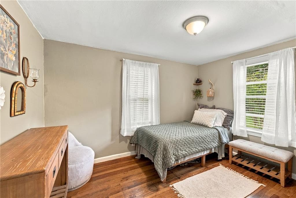 Single Family Residence at 87 Potowomut Road, Warwick, photo 21 of 38
