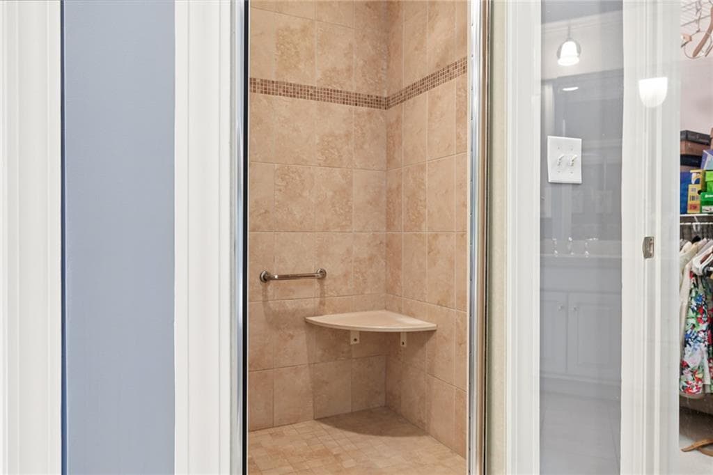 Condominium at 95 Fry Brook Drive, East Greenwich, photo 28 of 44