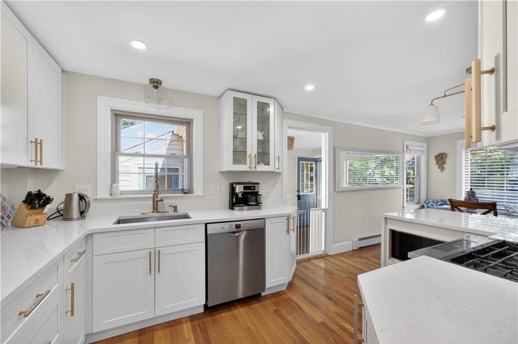 Single Family Residence at 9 Milton Road, Barrington, photo 8 of 40