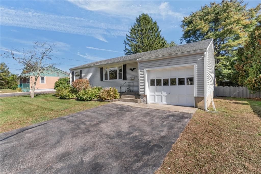 Single Family Residence at 8 Wilder Avenue, Westerly, photo 26 of 36