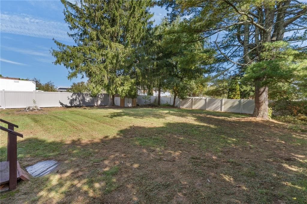 Single Family Residence at 8 Wilder Avenue, Westerly, photo 28 of 36