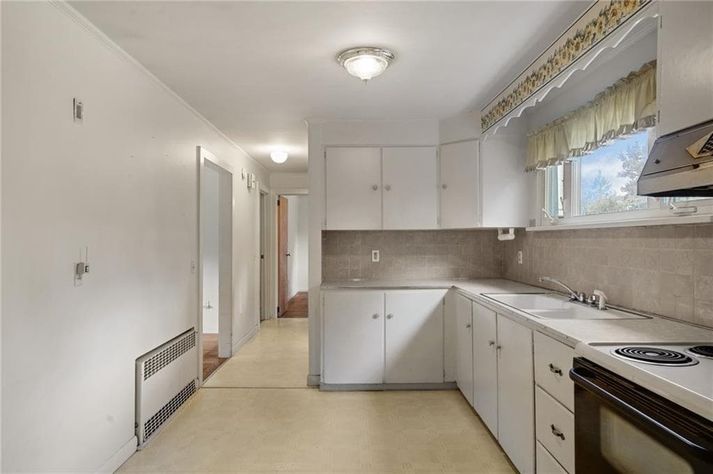 Single Family Residence at 8 Wilder Avenue, Westerly, photo 5 of 36