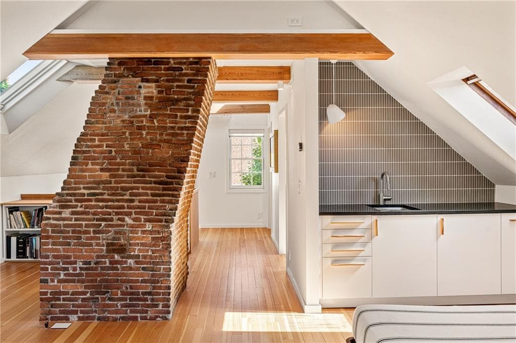Single Family Residence at 4 Traverse Street, Providence, photo 21 of 42