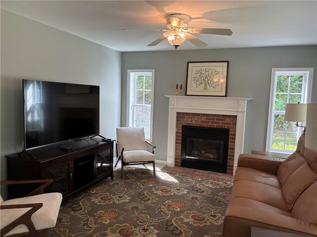 Single Family Residence at 322 Nate Whipple Highway, Cumberland, photo 23 of 50