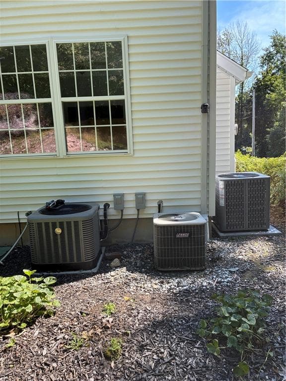 Single Family Residence at 322 Nate Whipple Highway, Cumberland, photo 50 of 50