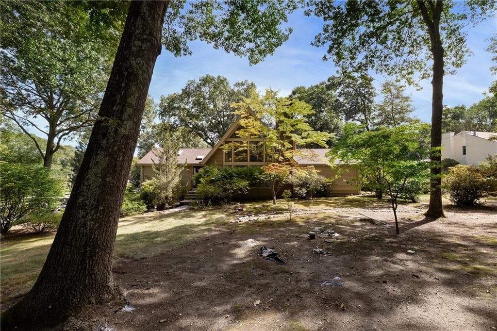Single Family Residence at 40 Moosehorn Road, East Greenwich, photo 22 of 48
