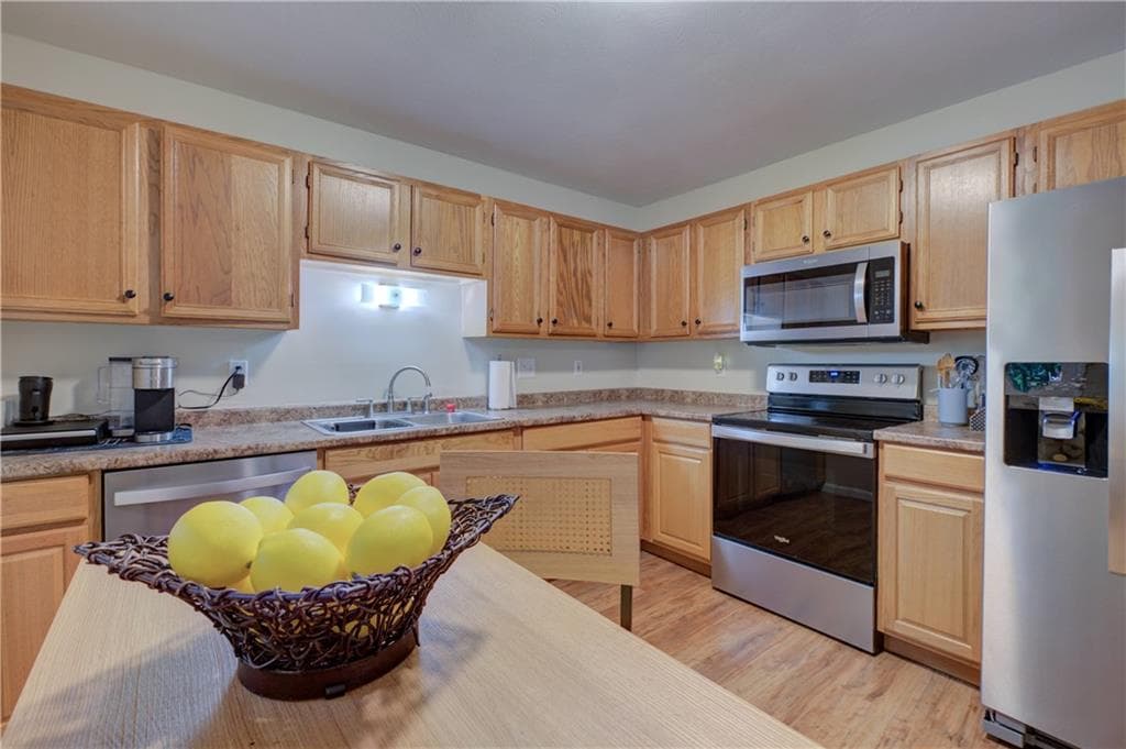 Condominium at 1 Willow Glen Court UNIT 81, Warwick, photo 17 of 36
