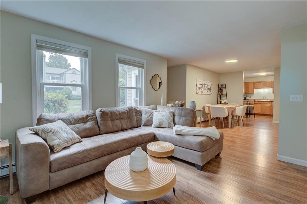 Condominium at 1 Willow Glen Court UNIT 81, Warwick, photo 3 of 36