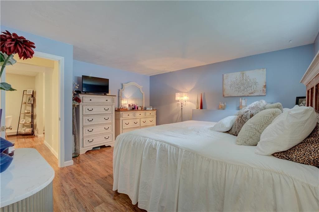 Condominium at 1 Willow Glen Court UNIT 81, Warwick, photo 20 of 36