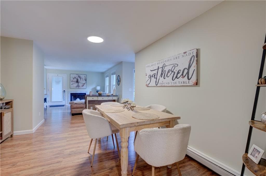 Condominium at 1 Willow Glen Court UNIT 81, Warwick, photo 9 of 36
