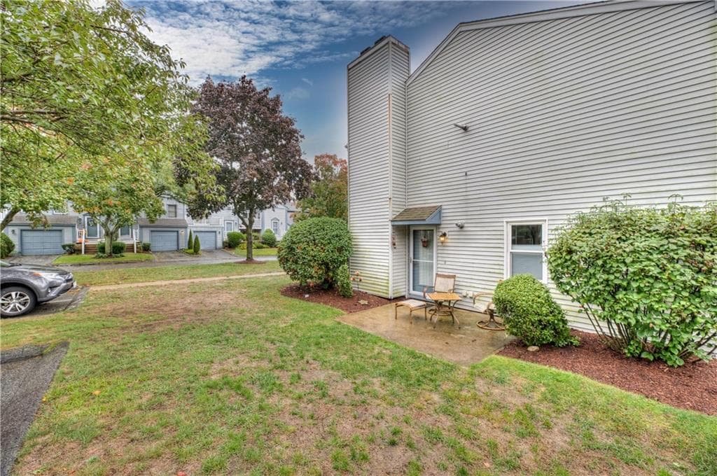 Condominium at 1 Willow Glen Court UNIT 81, Warwick, photo 30 of 36