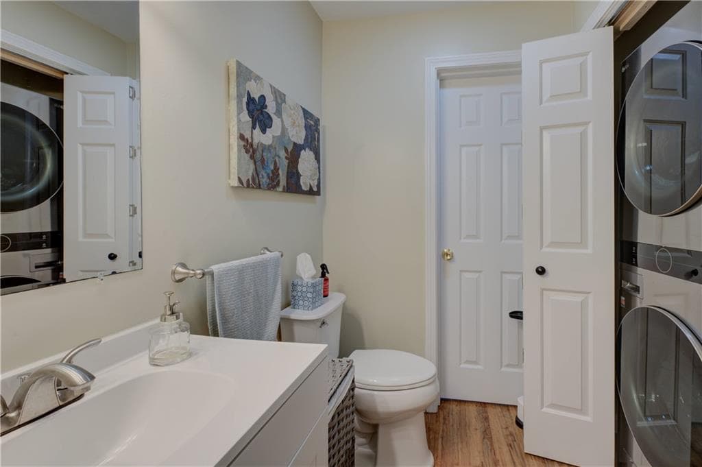 Condominium at 1 Willow Glen Court UNIT 81, Warwick, photo 21 of 36
