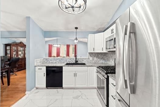 Single Family Residence at 172 Friendship Street, North Providence, photo 3 of 27