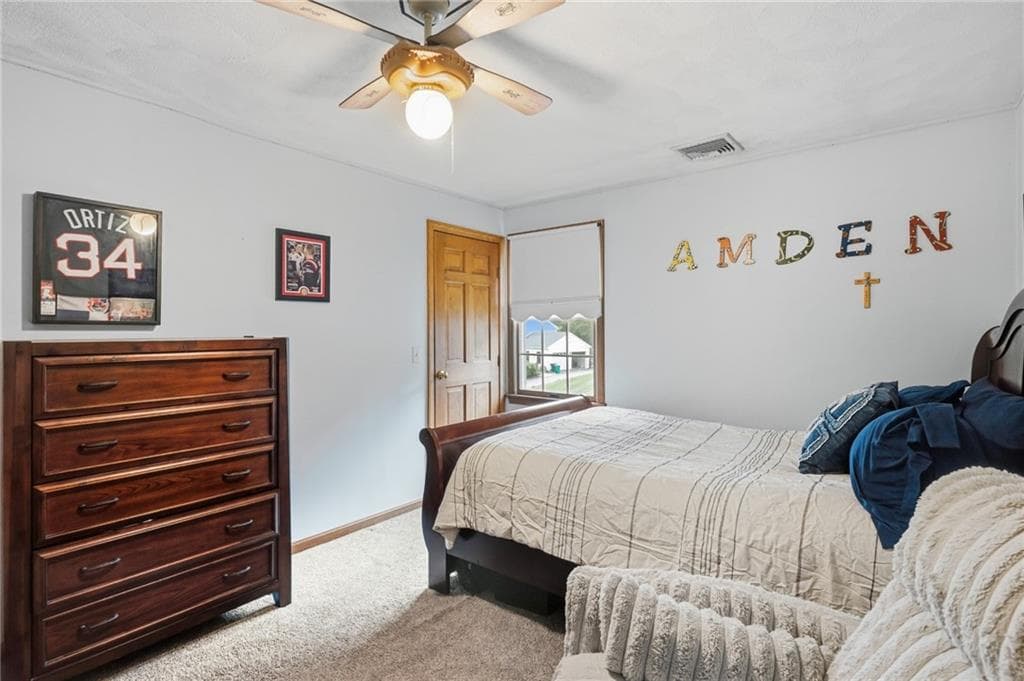 Single Family Residence at 274 Larchwood Drive, Warwick, photo 12 of 24
