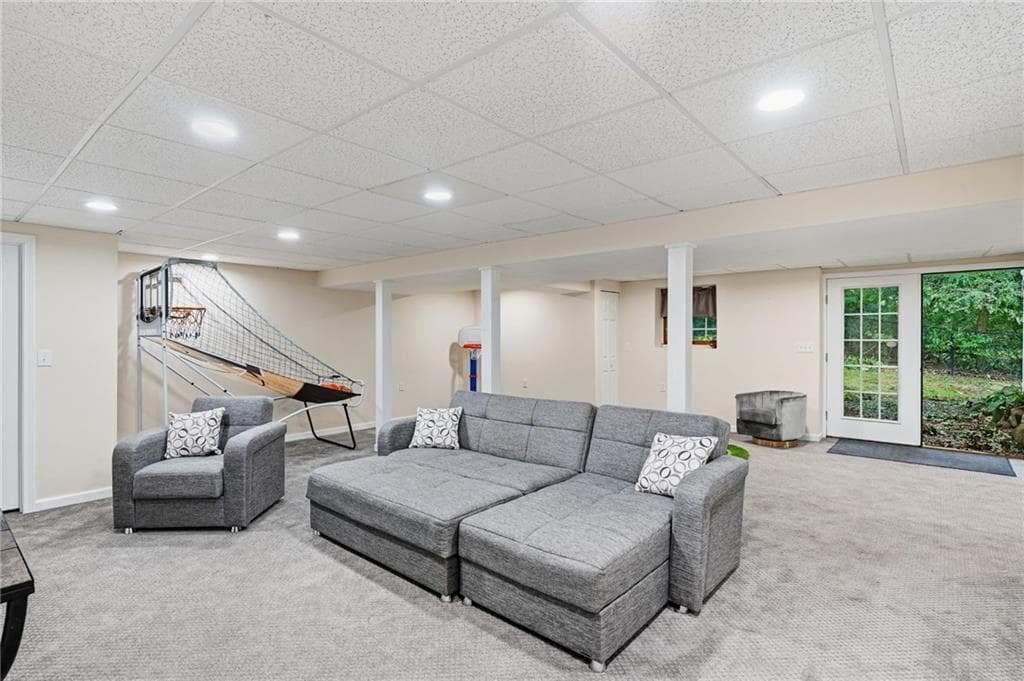 Single Family Residence at 274 Larchwood Drive, Warwick, photo 18 of 24