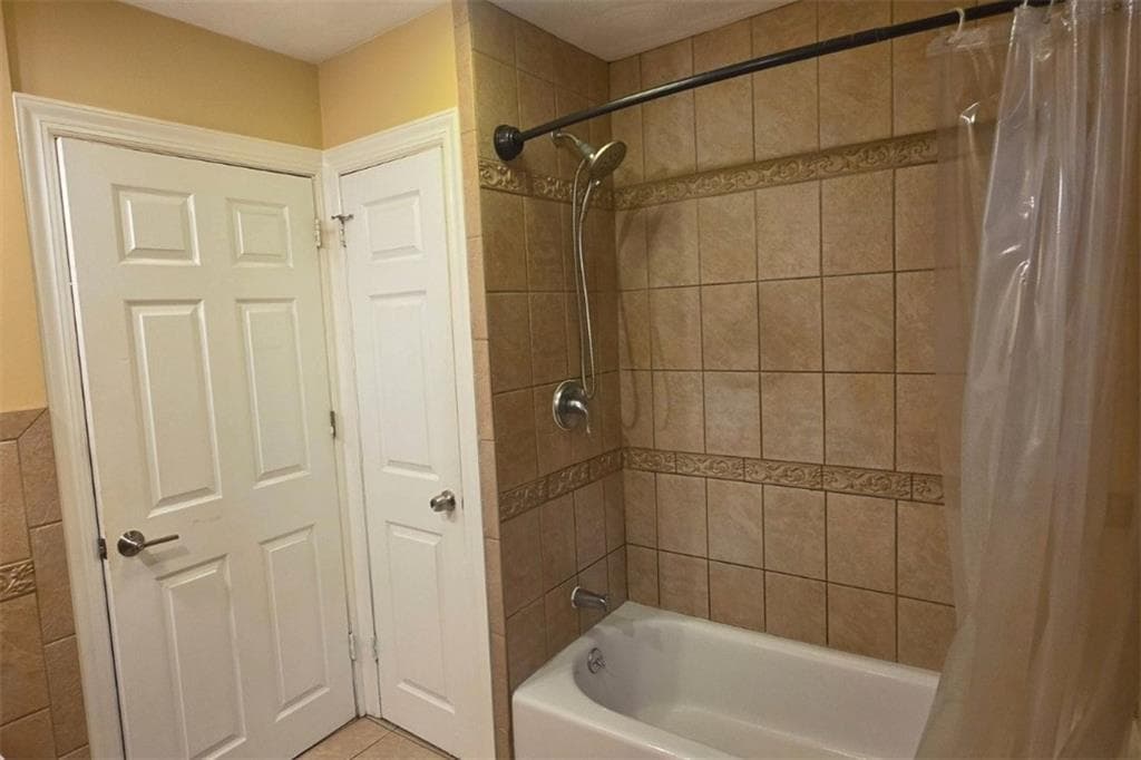 Single Family Residence at 157 Black Plain Road, Exeter, photo 16 of 21