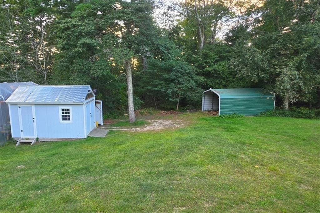 Single Family Residence at 157 Black Plain Road, Exeter, photo 20 of 21