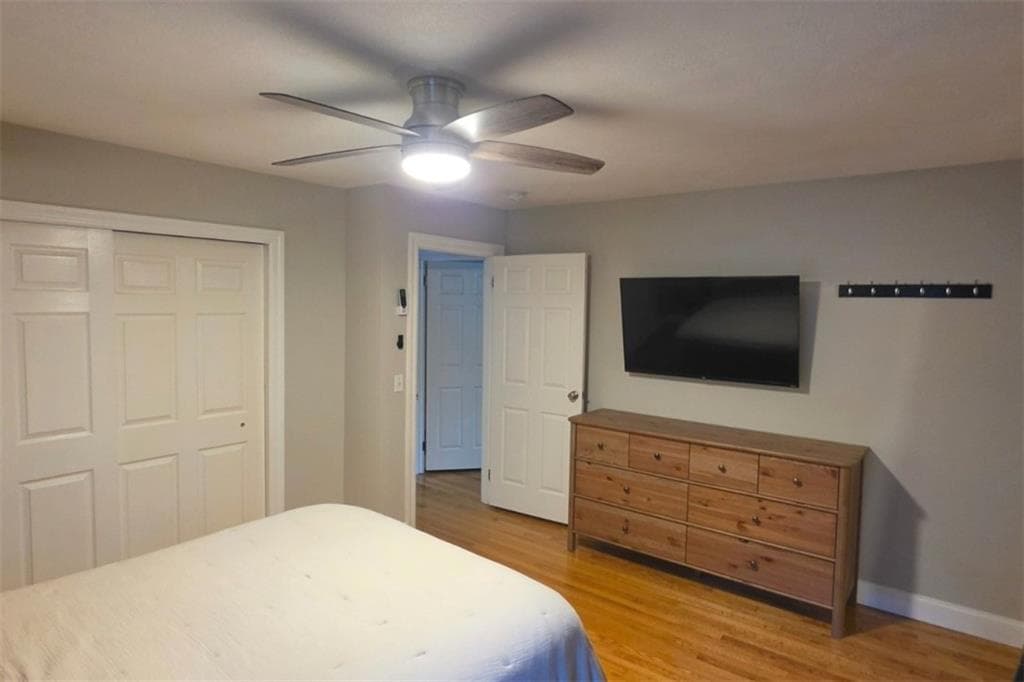 Single Family Residence at 157 Black Plain Road, Exeter, photo 9 of 21