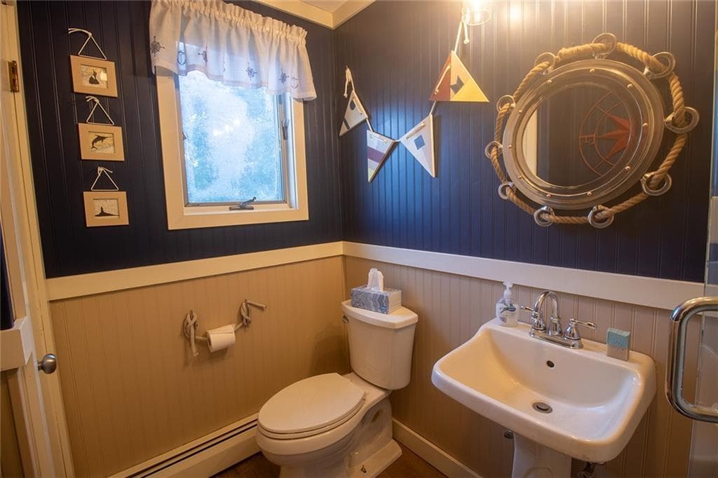 Single Family Residence at 122 Elton Circle, Cranston, photo 20 of 31