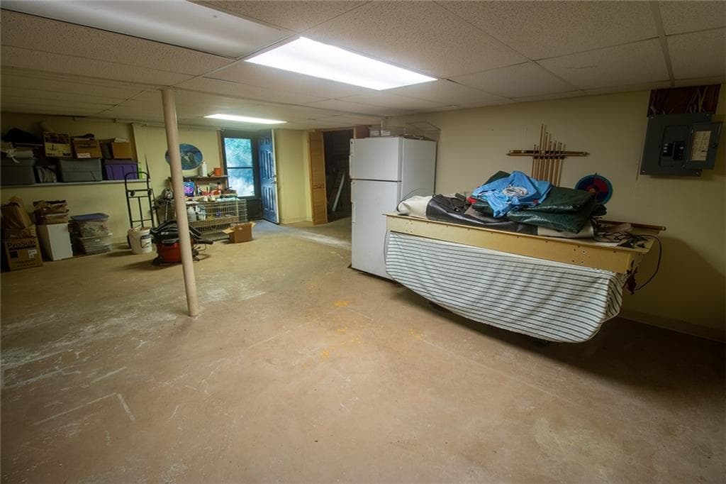Single Family Residence at 122 Elton Circle, Cranston, photo 25 of 31