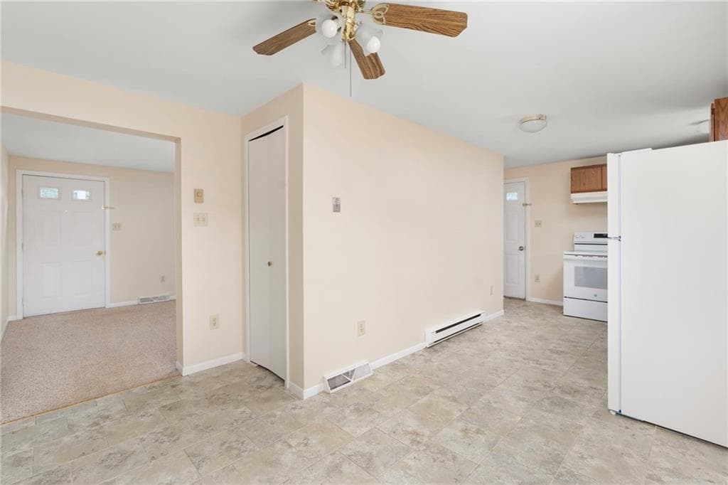 Single Family Residence at 28 Elmer Avenue, Warwick, photo 6 of 13