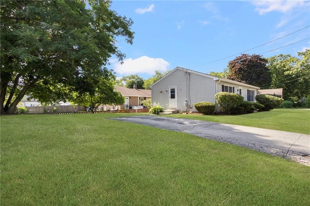 Single Family Residence at 28 Elmer Avenue, Warwick, photo 10 of 13