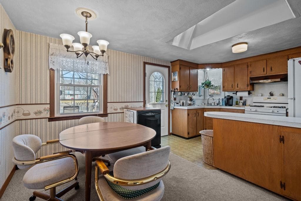 Single Family Residence at Warwick, photo 5 of 12