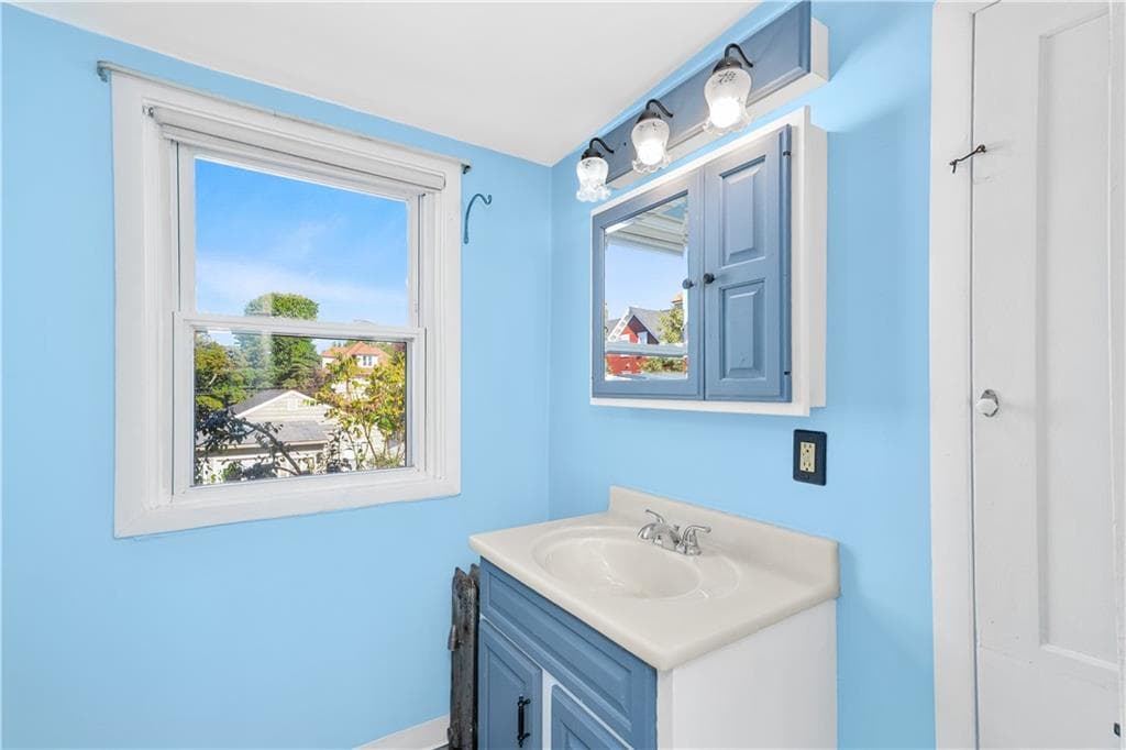 Single Family Residence at 221 Massachusetts Avenue, Providence, photo 19 of 47