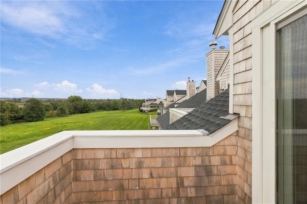 Condominium at 17 Pocasset Lane, Portsmouth, photo 47 of 50