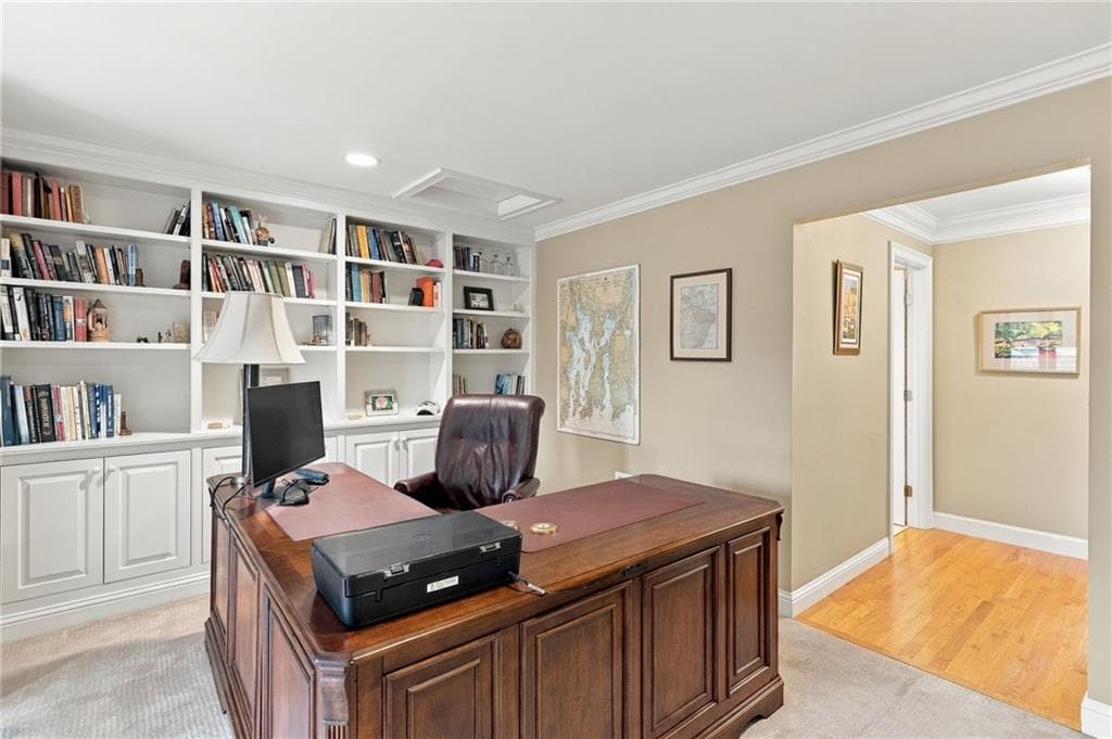 Condominium at 17 Pocasset Lane, Portsmouth, photo 38 of 50