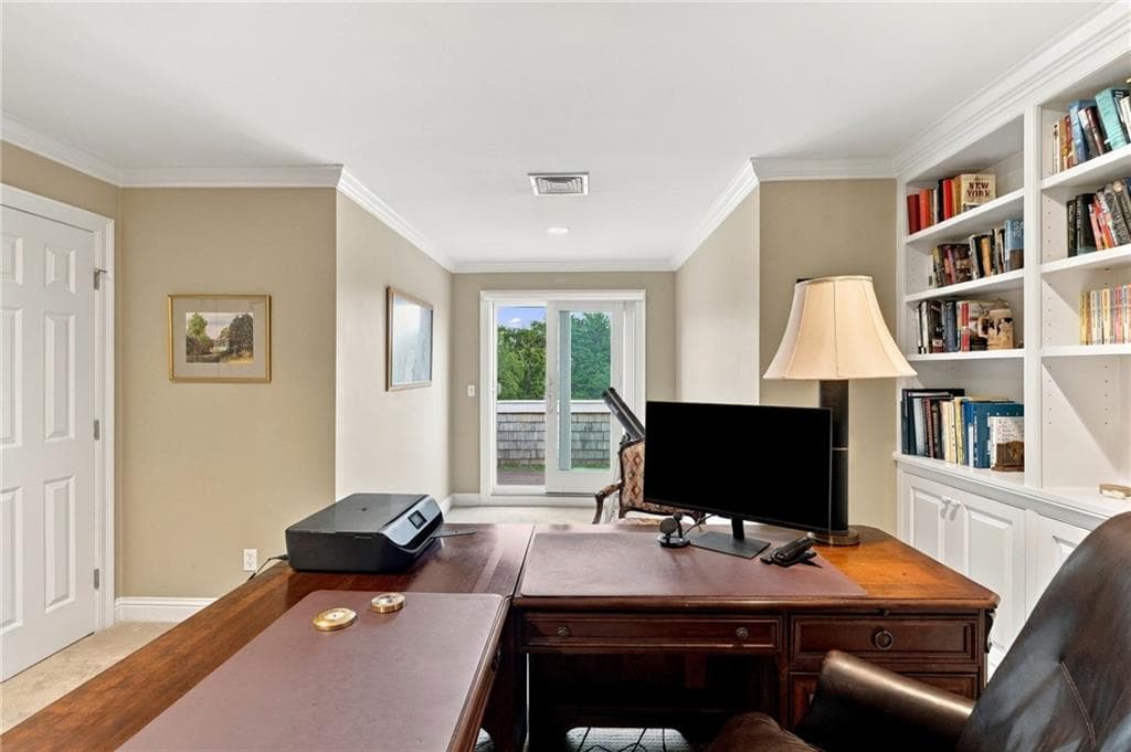 Condominium at 17 Pocasset Lane, Portsmouth, photo 39 of 50