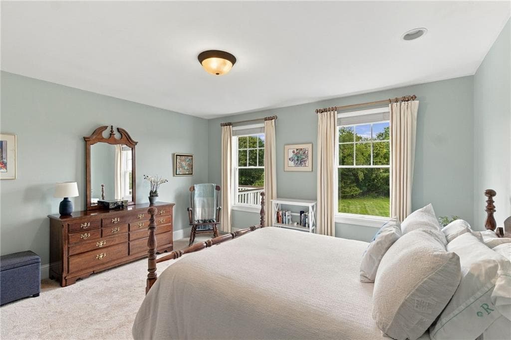 Condominium at 17 Pocasset Lane, Portsmouth, photo 8 of 50