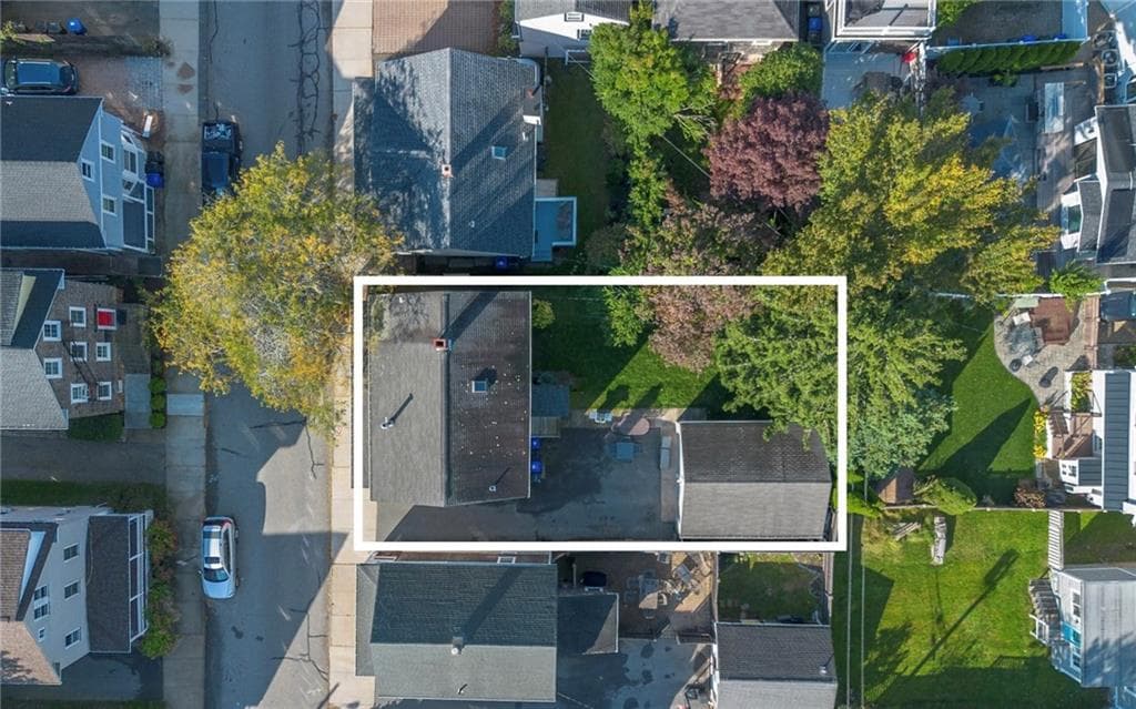Multi Family at 10 Hammond Street, Newport, photo 44 of 46