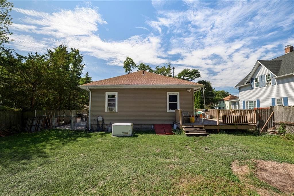Single Family Residence at 321 Church Avenue, Warwick, photo 28 of 35