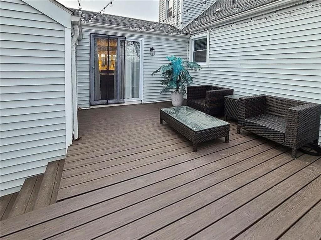 Single Family Residence at 151 Metacomet Avenue, East Providence, photo 23 of 27