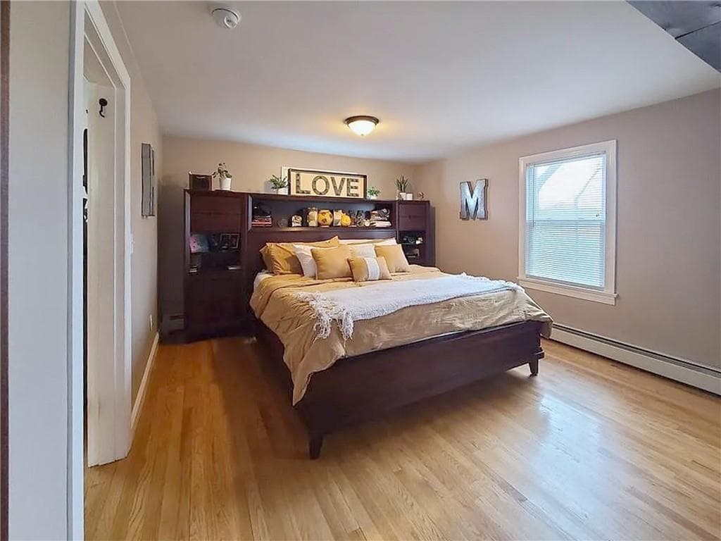 Single Family Residence at 151 Metacomet Avenue, East Providence, photo 13 of 27