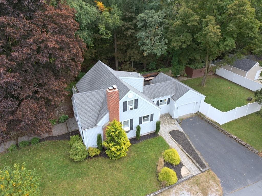 Single Family Residence at 151 Metacomet Avenue, East Providence, photo 26 of 27