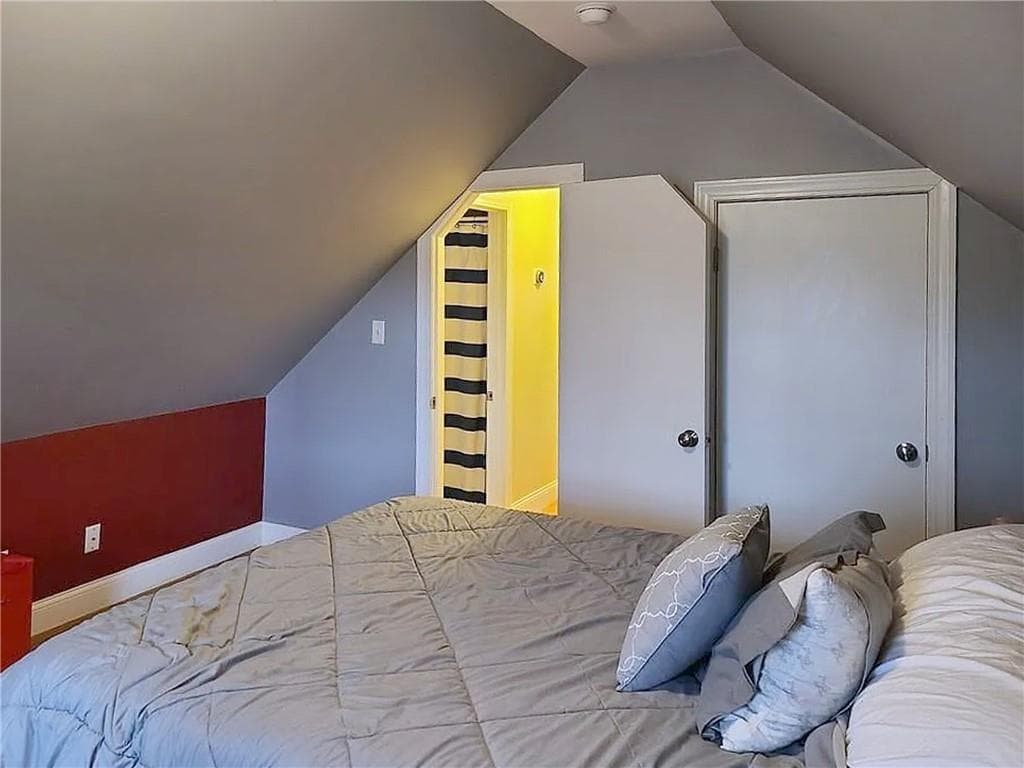 Single Family Residence at 151 Metacomet Avenue, East Providence, photo 20 of 27