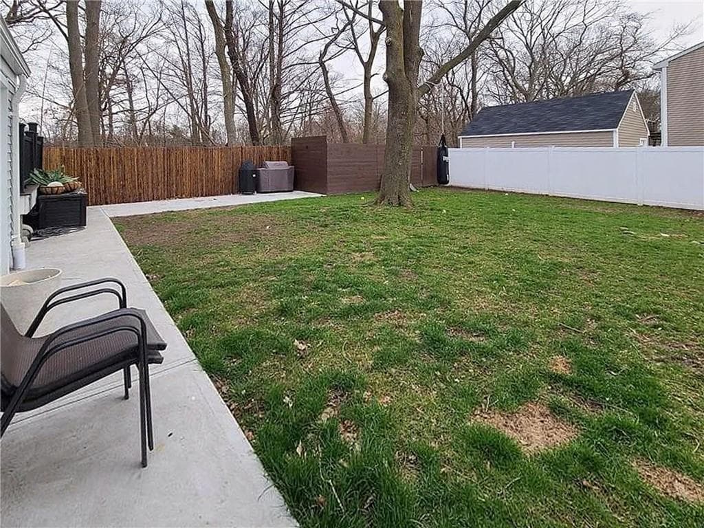 Single Family Residence at 151 Metacomet Avenue, East Providence, photo 24 of 27