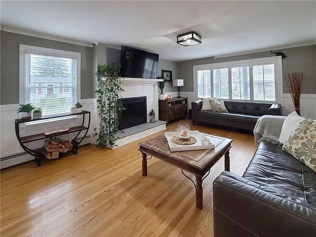 Single Family Residence at 151 Metacomet Avenue, East Providence, photo 4 of 27