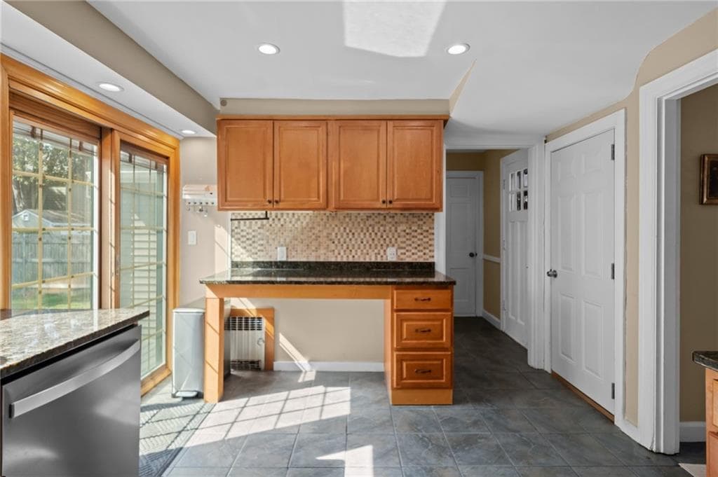 Single Family Residence at Rumford, East Providence, photo 19 of 31