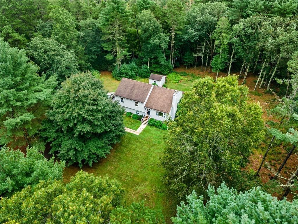 Single Family Residence at 41 Timber Ridge Road, Charlestown, photo 3 of 45