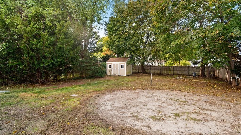 Single Family Residence at 123 Brunswick Drive, Warwick, photo 29 of 34